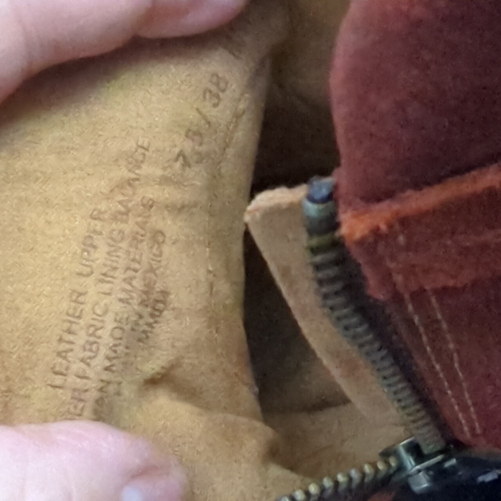 NWT Born Women's Ankle Boots in Burgandy Suede, Size 7.5 - Picture 6 of 6